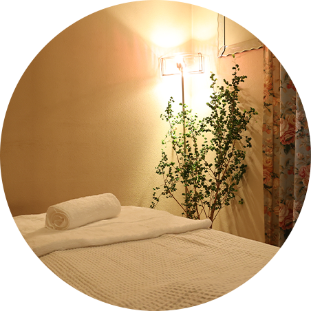 店内 施術ベッド